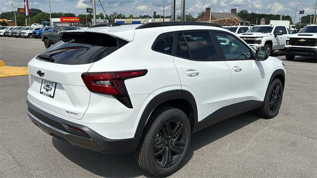 new 2025 Chevrolet Trax car, priced at $27,585