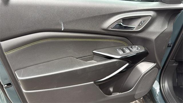 new 2025 Chevrolet Trax car, priced at $25,775