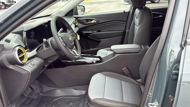 new 2025 Chevrolet Trax car, priced at $25,775