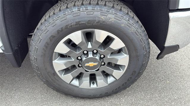 new 2025 Chevrolet Silverado 2500 car, priced at $60,983
