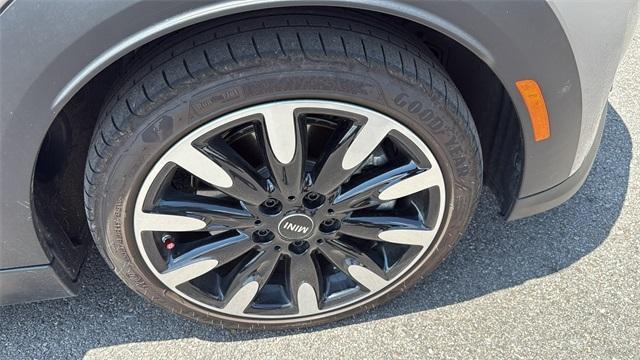 used 2024 MINI Hardtop car, priced at $29,993