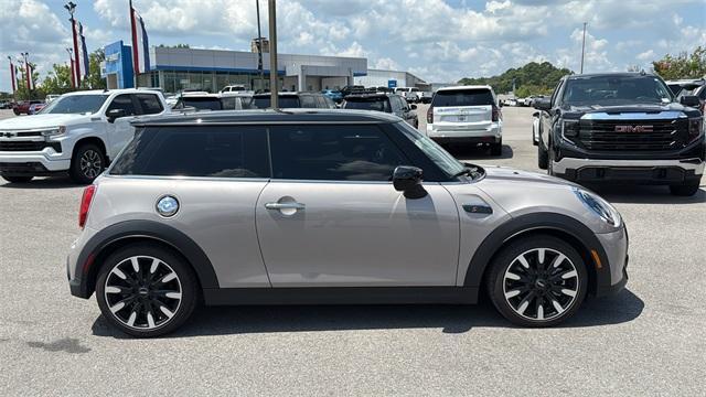 used 2024 MINI Hardtop car, priced at $29,993