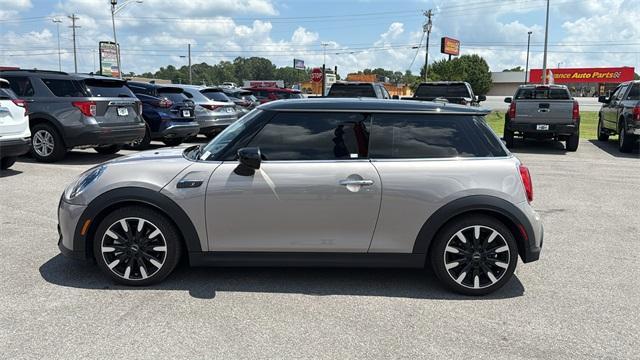 used 2024 MINI Hardtop car, priced at $29,993