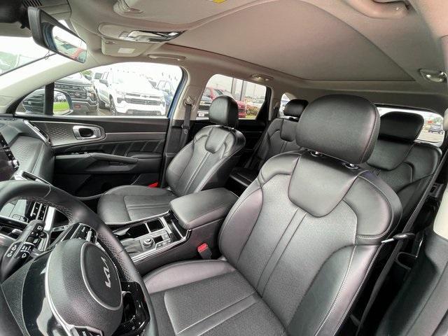 used 2023 Kia Sorento car, priced at $33,999