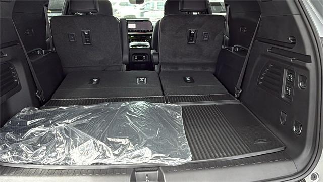 new 2026 Chevrolet Traverse car, priced at $58,069