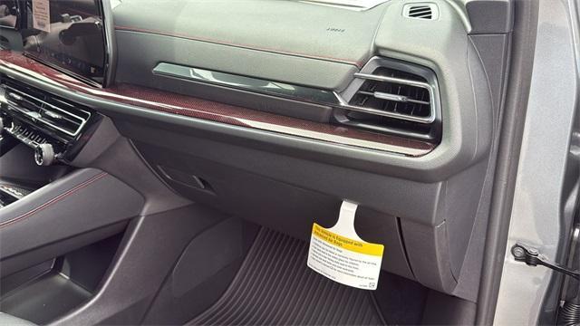 new 2026 Chevrolet Traverse car, priced at $58,069