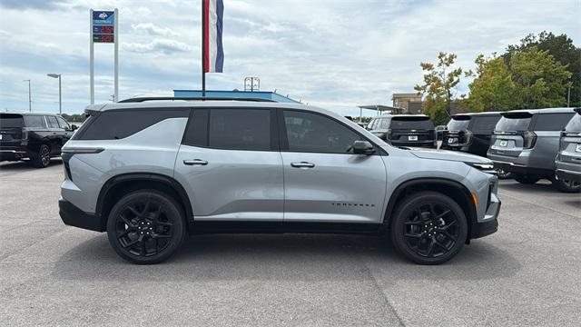 new 2026 Chevrolet Traverse car, priced at $58,069