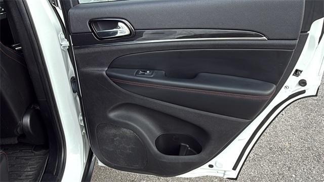 used 2021 Jeep Grand Cherokee car, priced at $23,993