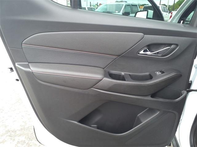 used 2023 Chevrolet Traverse car, priced at $34,993