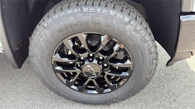 new 2025 Chevrolet Silverado 2500 car, priced at $54,685