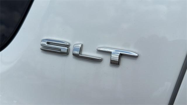 used 2023 GMC Acadia car, priced at $28,993