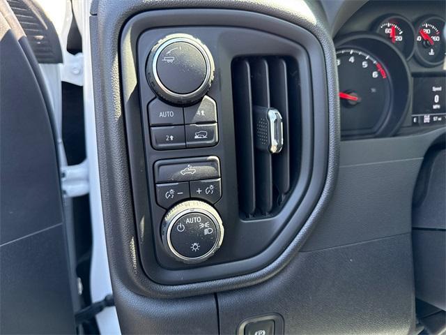 new 2025 Chevrolet Silverado 1500 car, priced at $41,317