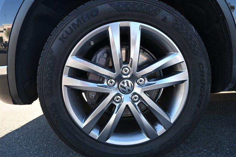 used 2016 Volkswagen Touareg car, priced at $10,995