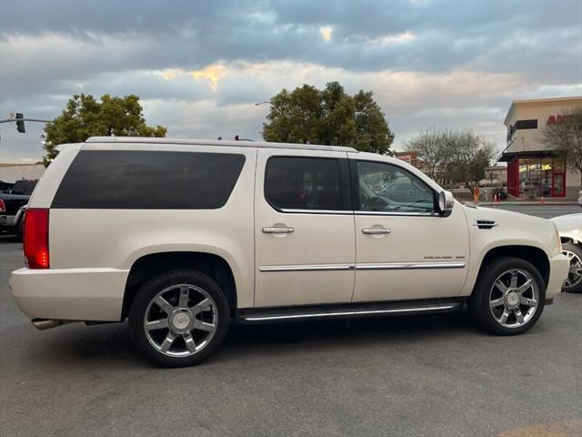 used 2012 Cadillac Escalade ESV car, priced at $14,995