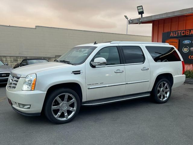 used 2012 Cadillac Escalade ESV car, priced at $14,995