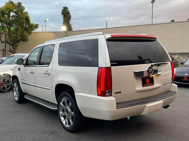 used 2012 Cadillac Escalade ESV car, priced at $14,995