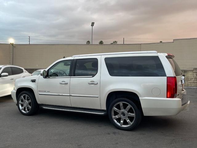 used 2012 Cadillac Escalade ESV car, priced at $14,995