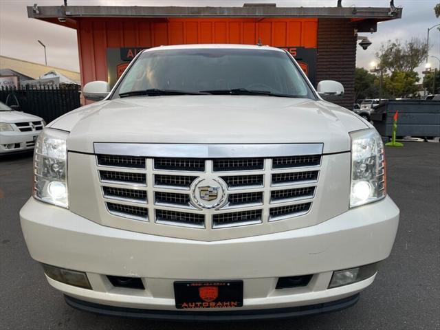 used 2012 Cadillac Escalade ESV car, priced at $14,995