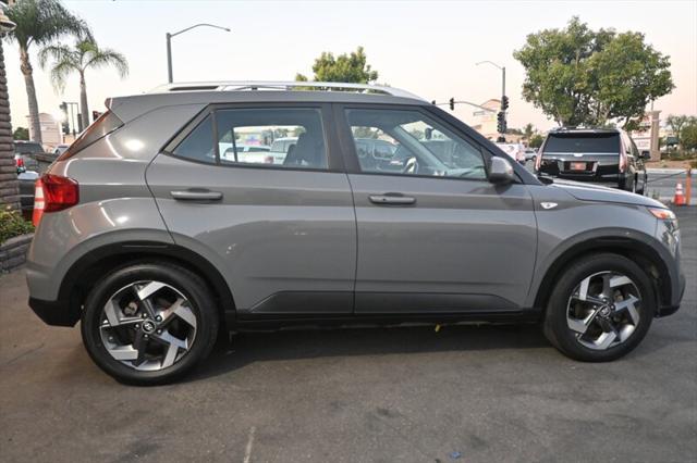 used 2020 Hyundai Venue car, priced at $12,995