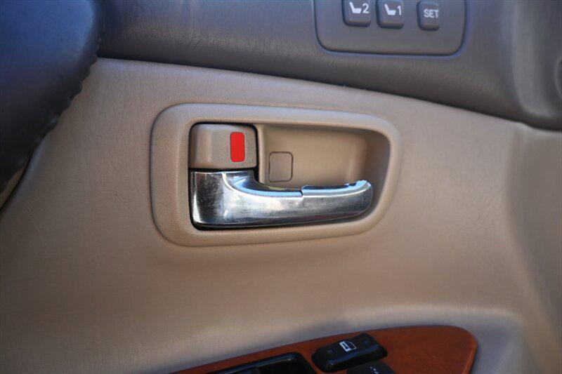 used 1999 Lexus LX 470 car, priced at $8,995