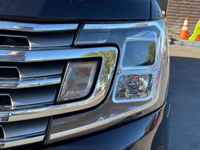 used 2021 Ford Expedition car, priced at $30,995