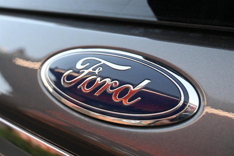 used 2021 Ford Explorer car, priced at $17,995