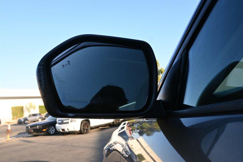 used 2021 Ford Explorer car, priced at $17,995