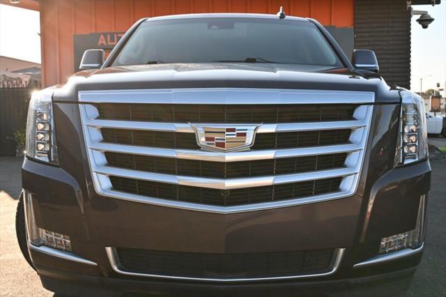 used 2015 Cadillac Escalade ESV car, priced at $25,995