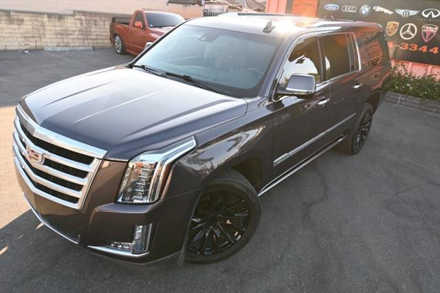 used 2015 Cadillac Escalade ESV car, priced at $25,995