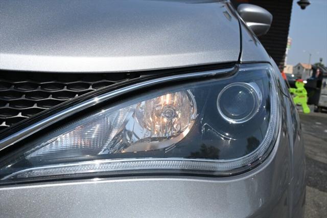 used 2018 Chrysler Pacifica car, priced at $10,995