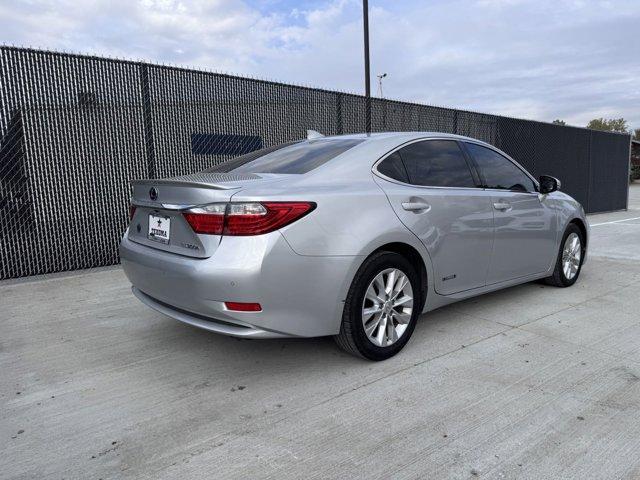 used 2015 Lexus ES 300h car, priced at $12,999