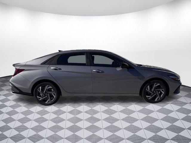 new 2025 Hyundai Elantra car, priced at $23,112