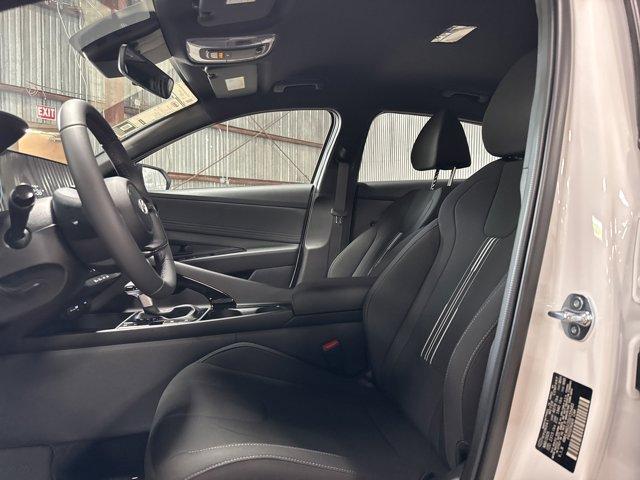 new 2025 Hyundai ELANTRA HEV car, priced at $27,678