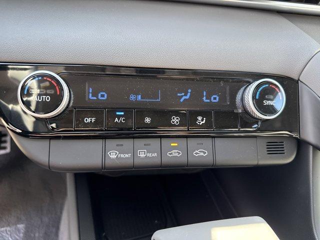 new 2025 Hyundai Elantra car, priced at $23,380