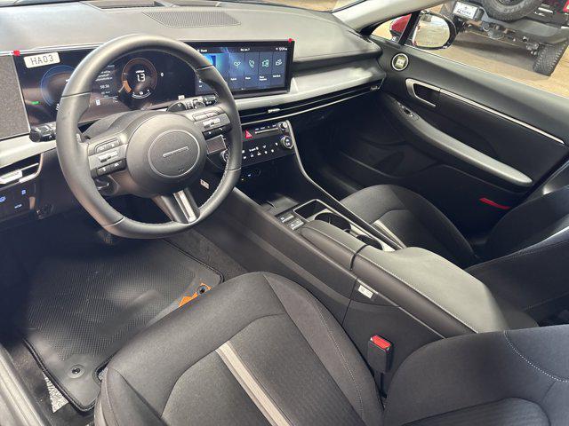 new 2025 Hyundai Sonata Hybrid car, priced at $31,659