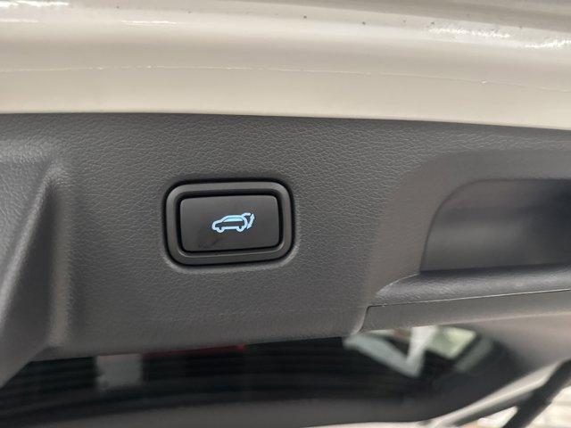 used 2025 Hyundai Palisade car, priced at $35,999