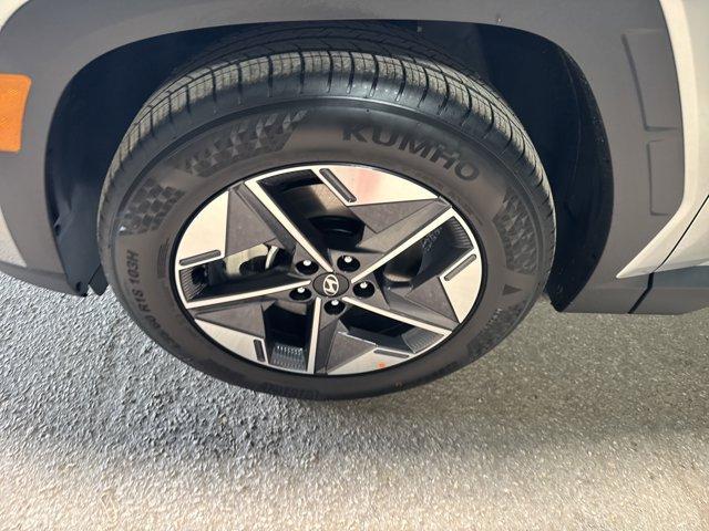 new 2025 Hyundai Tucson car, priced at $30,299
