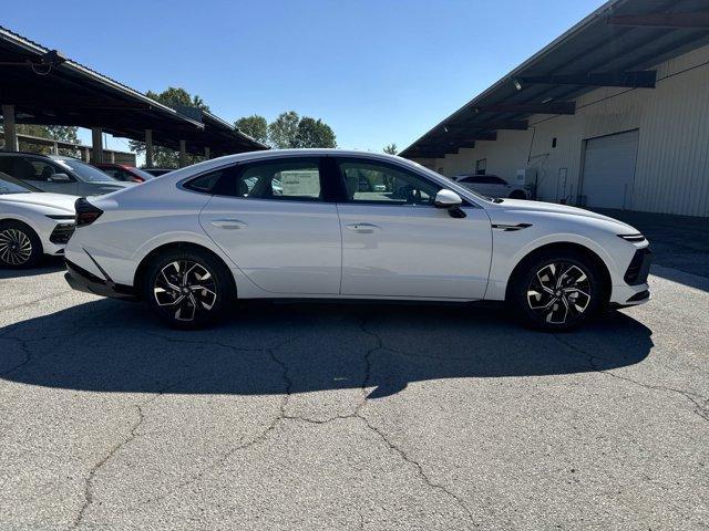 new 2025 Hyundai Sonata car, priced at $29,940