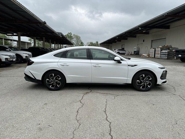 new 2024 Hyundai Sonata car, priced at $27,189