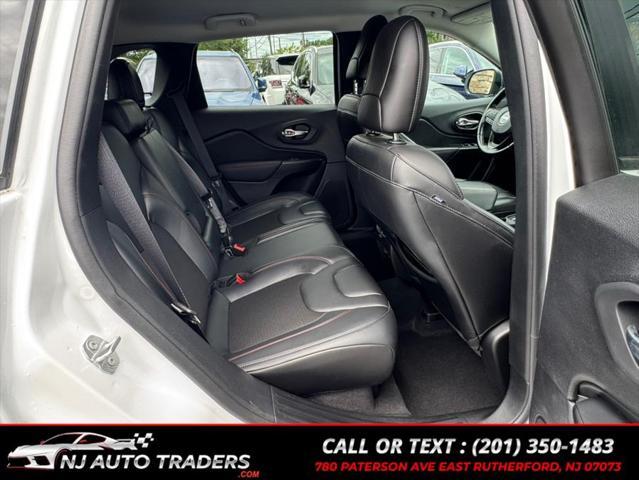 used 2021 Jeep Cherokee car, priced at $18,995