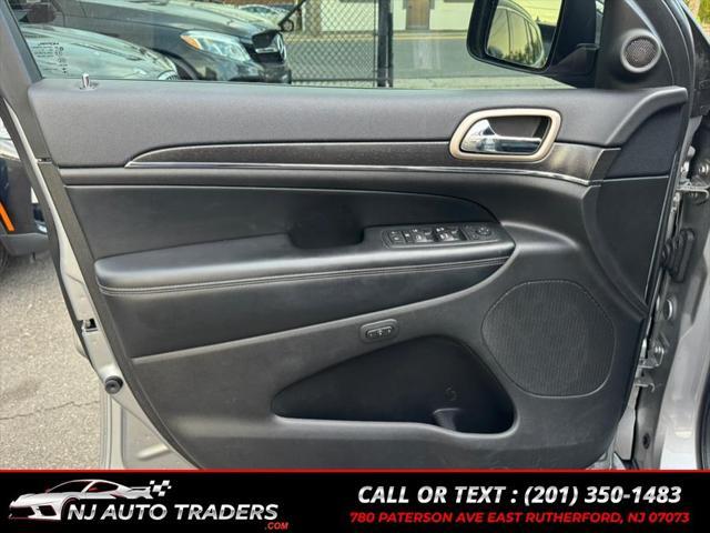 used 2017 Jeep Grand Cherokee car, priced at $12,895