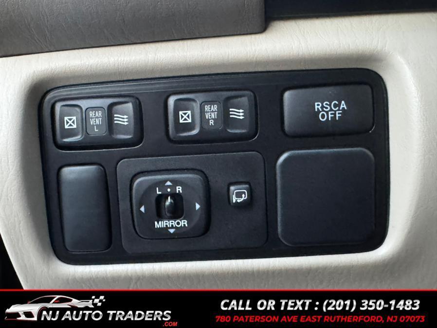 used 2005 Lexus LX 470 car, priced at $16,995