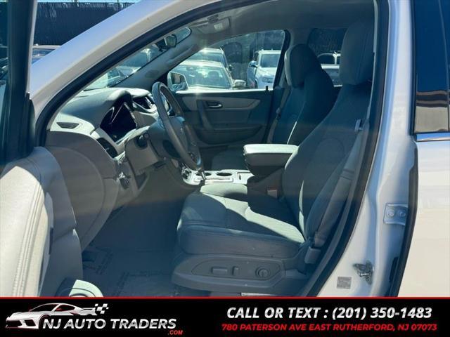 used 2017 Chevrolet Traverse car, priced at $11,988