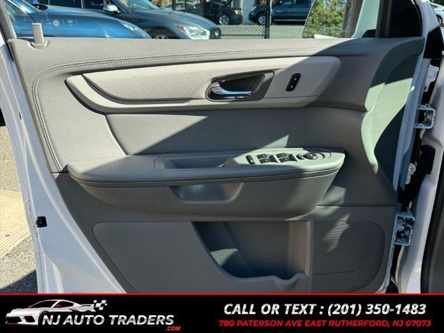 used 2017 Chevrolet Traverse car, priced at $11,988