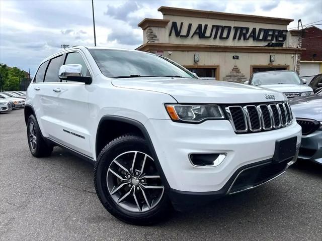 used 2017 Jeep Grand Cherokee car, priced at $15,895