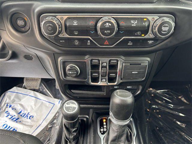 used 2022 Jeep Gladiator car, priced at $29,009