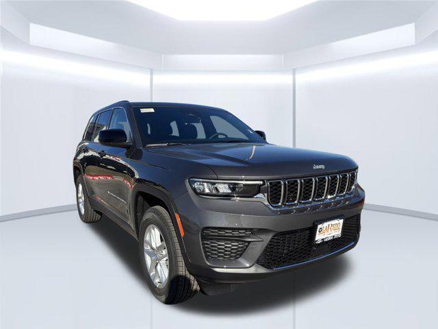 new 2025 Jeep Grand Cherokee car, priced at $38,631