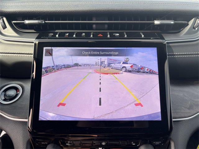 new 2025 Jeep Grand Cherokee car, priced at $49,579