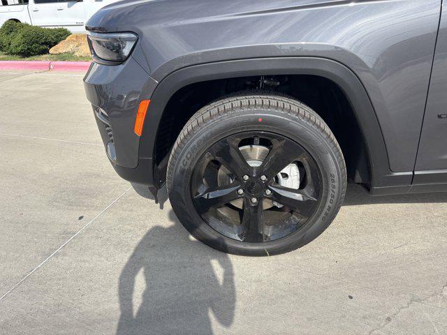 new 2025 Jeep Grand Cherokee car, priced at $50,230