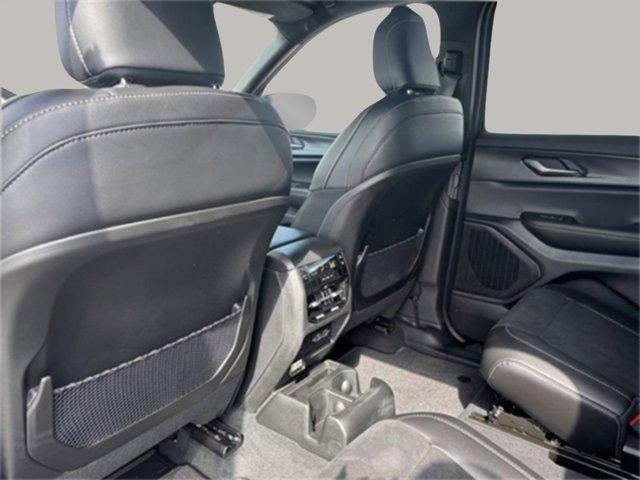 new 2025 Jeep Grand Cherokee L car, priced at $39,557